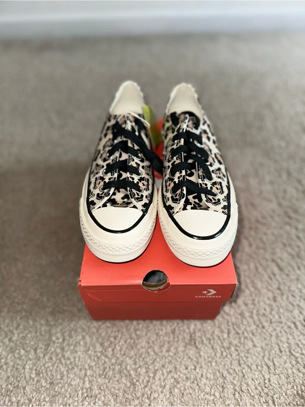 Converse Chuck 70 “Glow In The Dark Leopard”